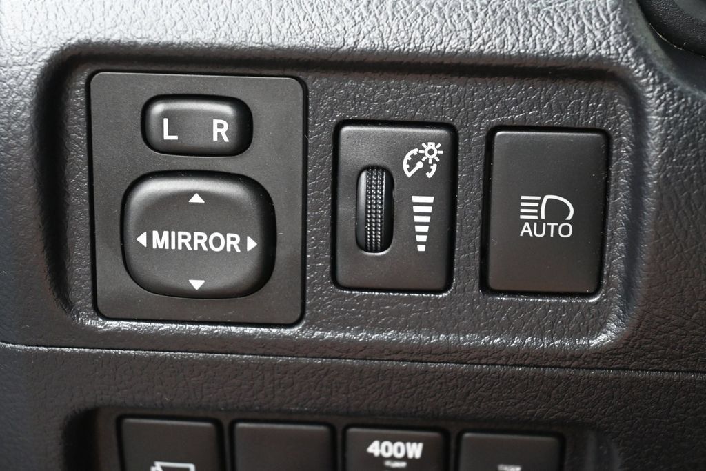 Certified 2024 Toyota 4Runner Limited AWD/4WD image 15