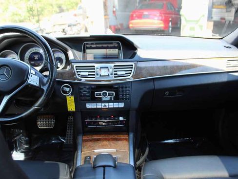 Used 2014 Mercedes-Benz E 350 Sedan w/ Premium 1 Package image 26