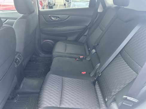 Used 2017 Nissan Rogue SV AWD/4WD image 10