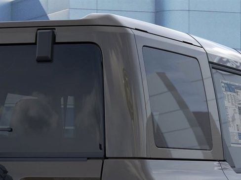 New 2025 Ford Bronco Badlands image 25