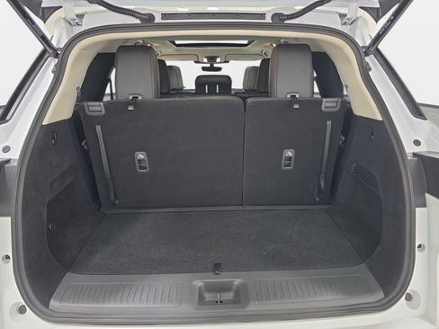 Certified 2026 INFINITI QX60 Luxe w/ Family Package image 32