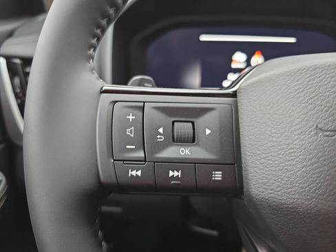 New 2026 Nissan Rogue Platinum AWD/4WD image 17