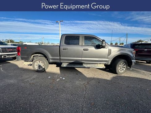 Used 2022 Ford F250 XL w/ STX Appearance Package image 8