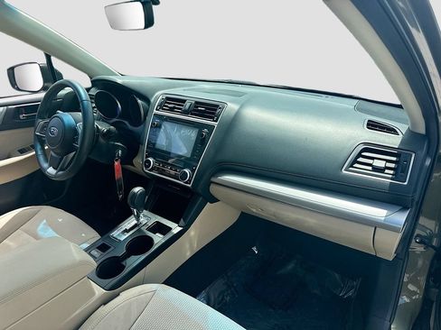 Used 2018 Subaru Outback 2.5i Premium AWD/4WD image 27