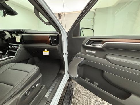 New 2026 GMC Sierra 1500 Denali image 37