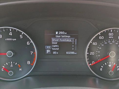 Used 2020 Kia Sportage LX image 11