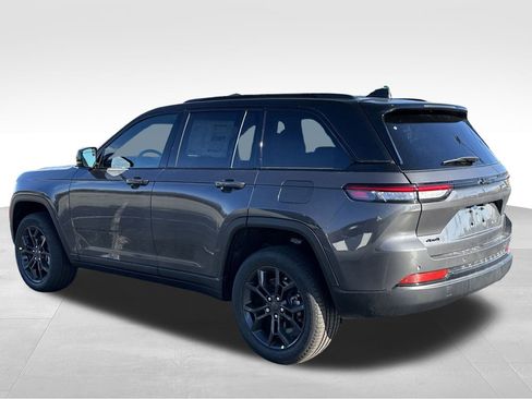 New 2025 Jeep Grand Cherokee Limited image 26