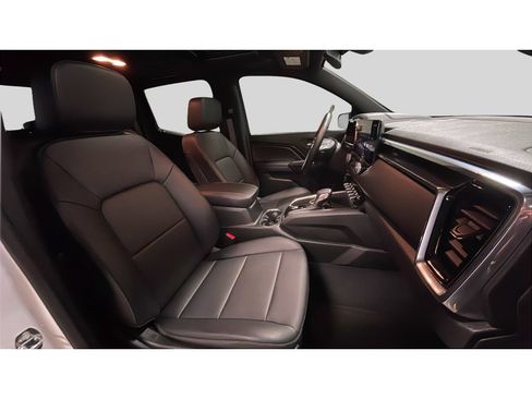 Used 2023 GMC Canyon Elevation w/ Elevation Premium Package AWD/4WD image 18