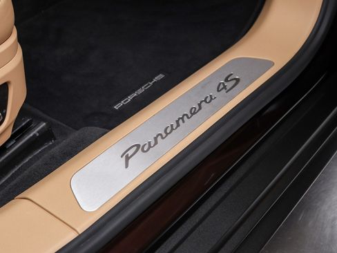 Used 2018 Porsche Panamera 4S AWD/4WD image 21