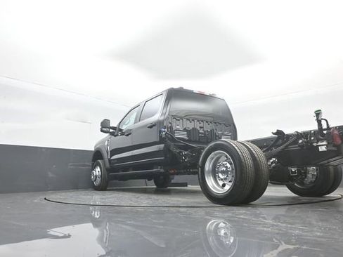 New 2026 Ford F450 Lariat image 36