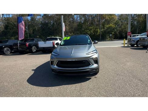 Used 2025 Buick Encore GX Sport Touring w/ Comfort Package image 7