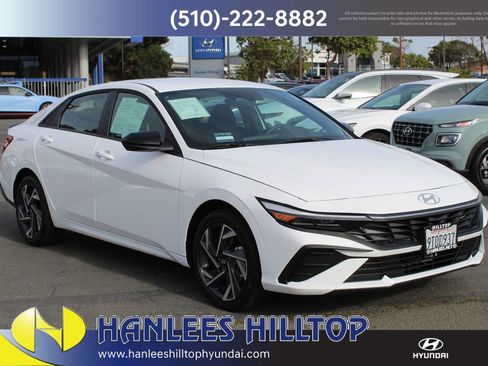 Used 2025 Hyundai Elantra SEL image 5