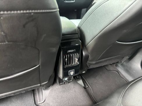 Used 2025 Jeep Compass Limited AWD/4WD image 23