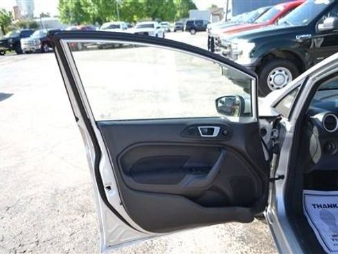 Used 2016 Ford Fiesta SE FWD image 10