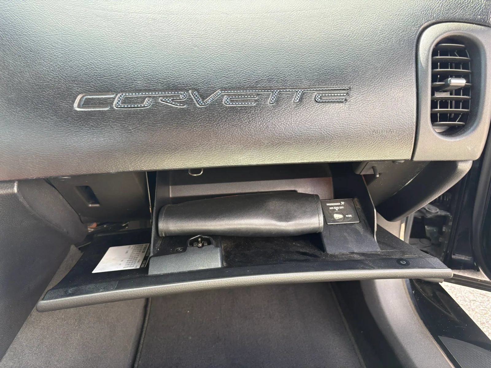 Used 2005 Chevrolet Corvette Convertible w/ Preferred Equipment Group RWD image 20