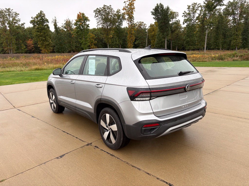 Used 2025 Volkswagen Taos S AWD/4WD image 4