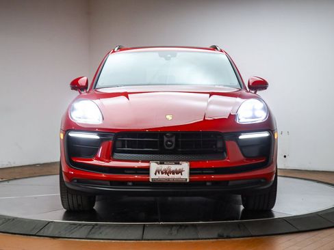 Certified 2025 Porsche Macan image 26