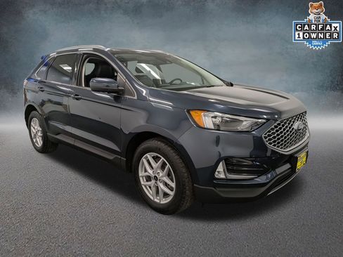 Used 2023 Ford Edge SEL w/ Convenience Package image 3