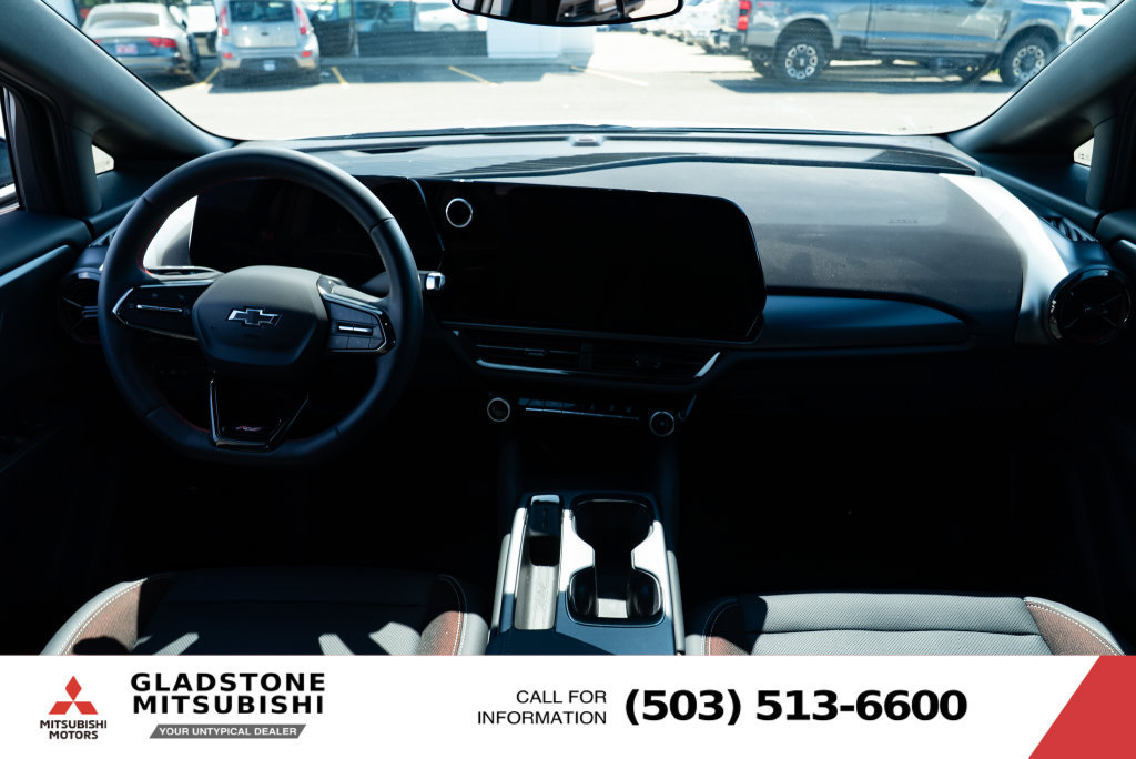 Used 2024 Chevrolet Equinox EV RS FWD image 9