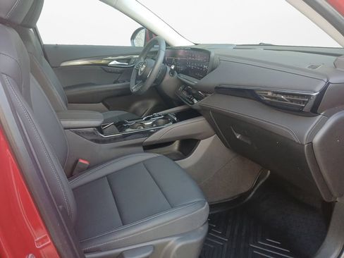 Used 2025 Buick Envision Preferred AWD/4WD image 24