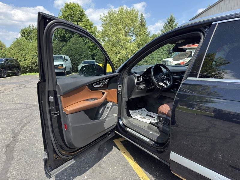 Used 2018 Audi Q7 3.0T Prestige AWD/4WD image 18