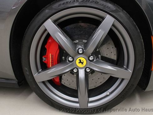 Used 2017 Ferrari GTC4Lusso AWD/4WD image 54