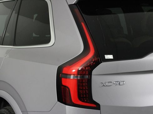 Certified 2026 Volvo XC90 B6 Plus w/ Protection Package Premier AWD/4WD image 18