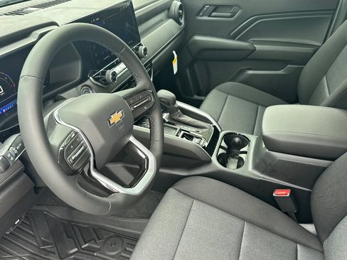 New 2026 Chevrolet Colorado W/T w/ WT Custom Package RWD image 9