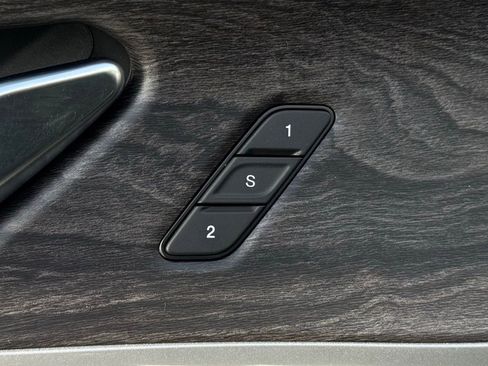 Used 2022 Jeep Grand Cherokee Limited 4xe image 31