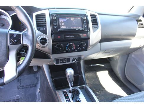 Used 2015 Toyota Tacoma 4x4 Double Cab w/ TRD Off-Road Package image 21