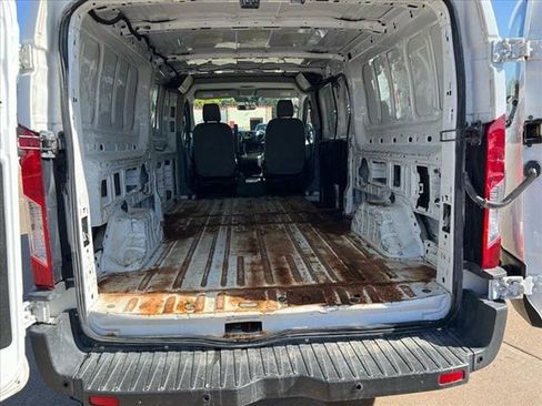 Used 2017 Ford Transit 250 XL image 5