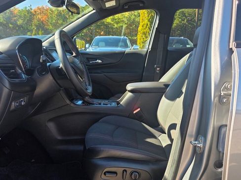 Used 2023 Chevrolet Equinox RS image 12