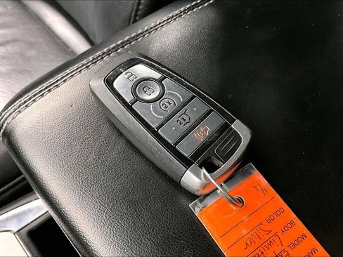 Used 2021 Ford Explorer Limited w/ Equipment Group 301A image 13