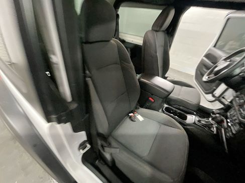 Used 2024 Jeep Wrangler Sport S image 24