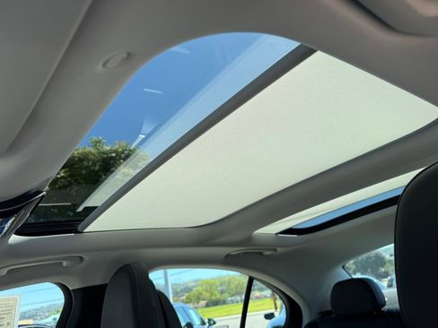 Used 2025 Mercedes-Benz E 350 Sedan image 30