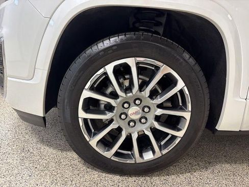 Used 2023 GMC Acadia Denali w/ Denali Ultimate Package AWD/4WD image 37