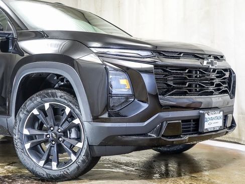 New 2026 Chevrolet Equinox RS w/ LPO, Floor Liner Package image 3