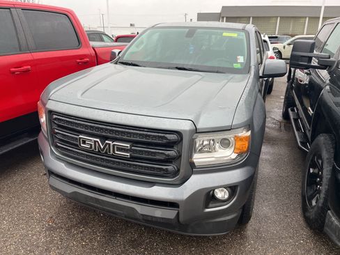 Used 2020 GMC Canyon SLE w/ Elevation Edition image 4