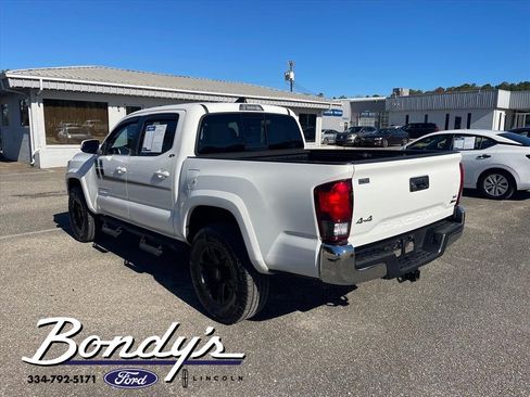 Used 2020 Toyota Tacoma 4x4 Double Cab image 12