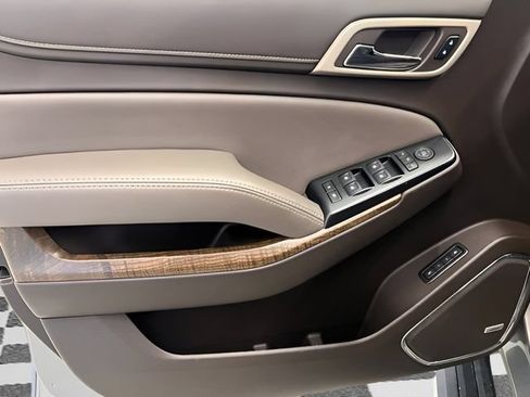 Used 2019 GMC Yukon Denali AWD/4WD image 18