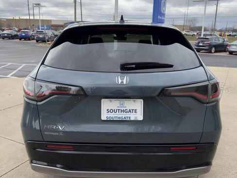 Certified 2025 Honda HR-V EX-L image 4