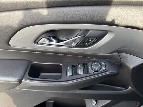 Used 2020 Chevrolet Traverse RS image 10