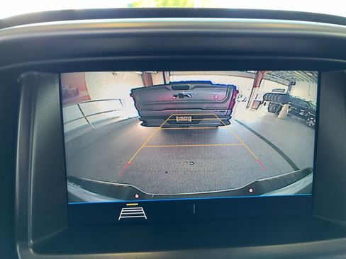 Used 2021 Chevrolet Colorado LT w/ Fleet Safety Package image 20