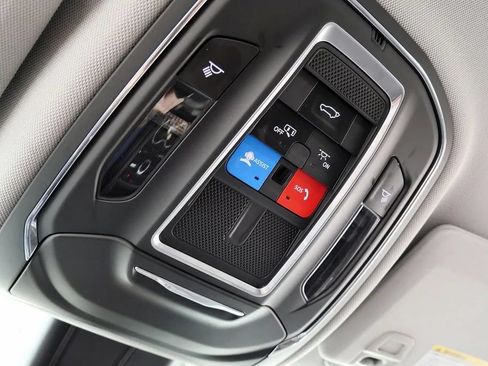 Used 2023 Jeep Grand Cherokee L Limited AWD/4WD image 32