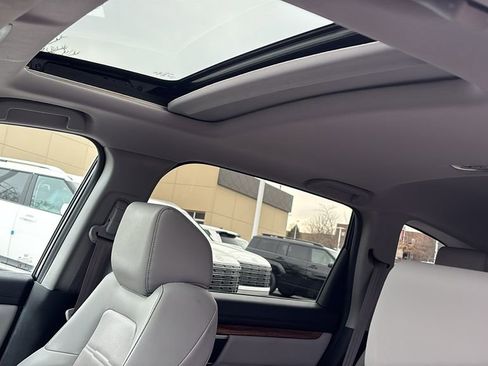 Used 2019 Honda CR-V Touring image 25