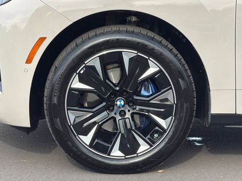 Used 2026 BMW iX xDrive45 w/ M Sport Package image 38