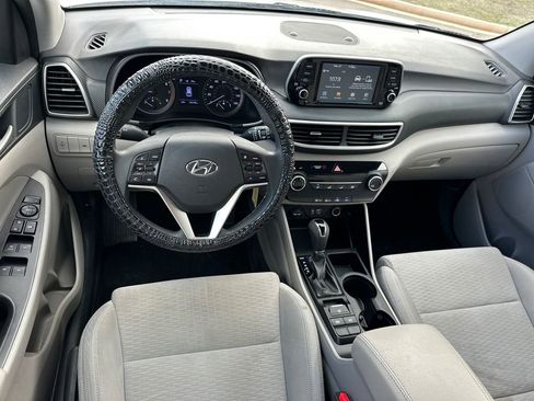 Used 2019 Hyundai Tucson SE image 15