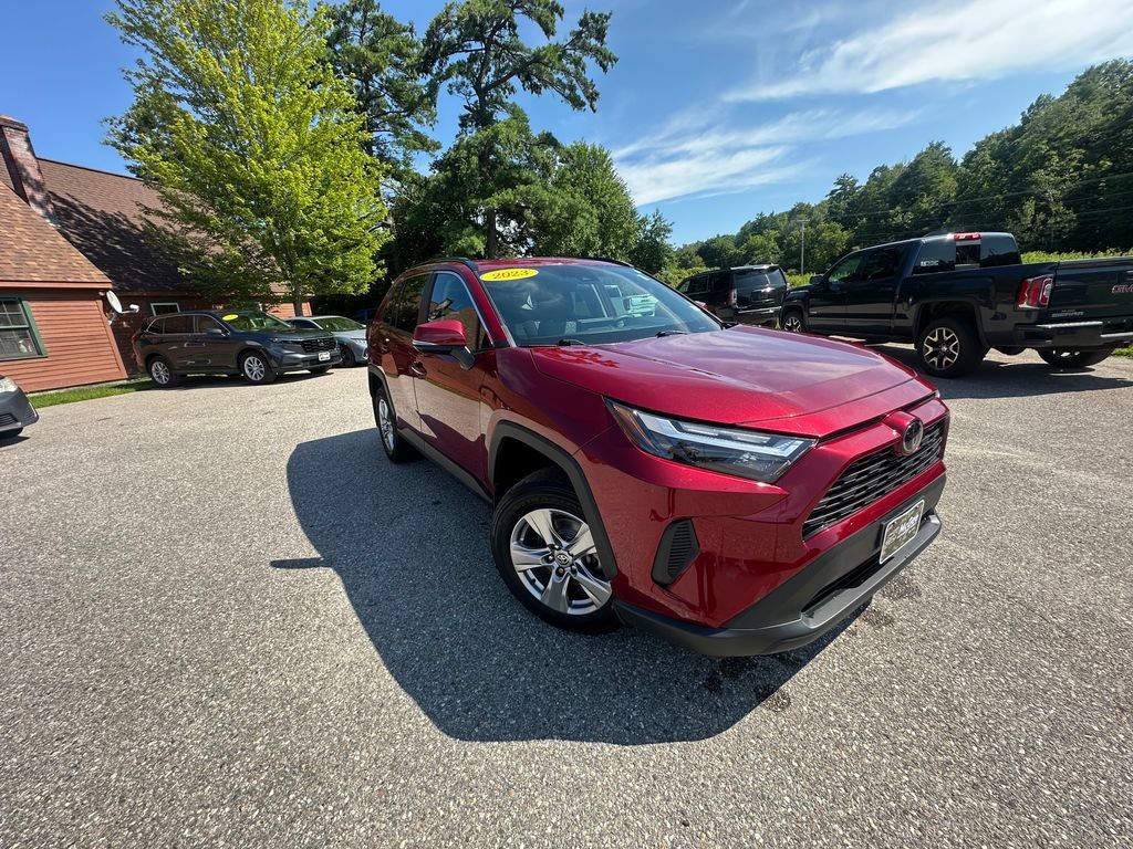 Used 2023 Toyota RAV4 XLE w/ Convenience Package AWD/4WD image 7