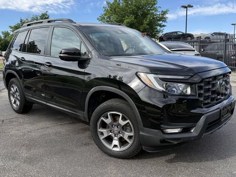 Used 2023 Honda Passport TrailSport image 1