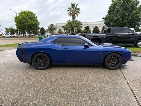 Used 2020 Dodge Challenger R/T Scat Pack w/ Shaker Package RWD image 4